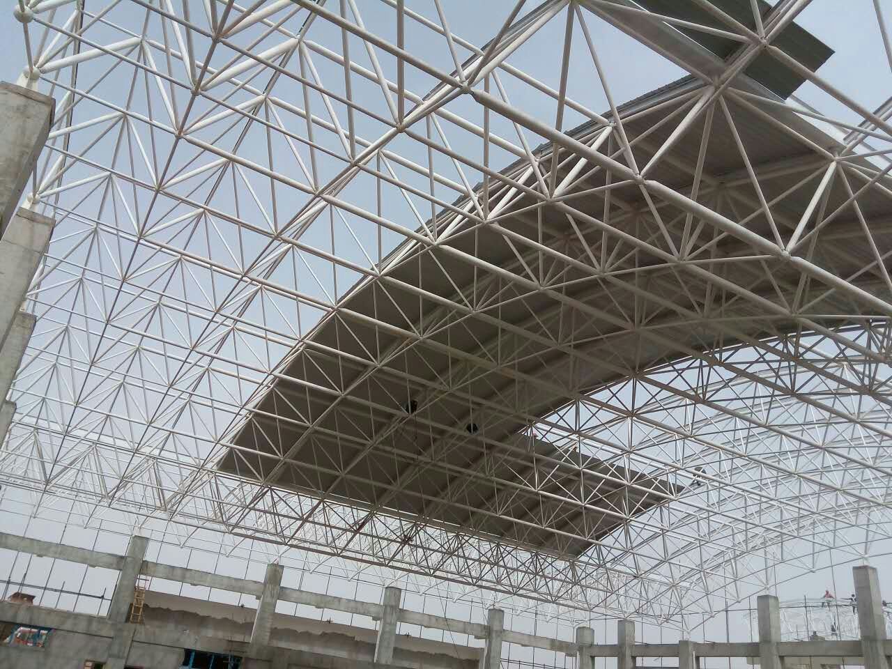 同江一汽网架